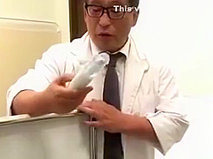 Delicious Wife undergoes treatment of the perverted doctor SEE Complete: https://won pe/5pQyY5