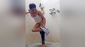 Desi Girl Record Her Cloths Changing Video