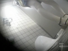 Desperate Asian women caught pooping in the public WC