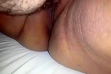 Eating CuntCream's cookie and playing with her clitoris 
