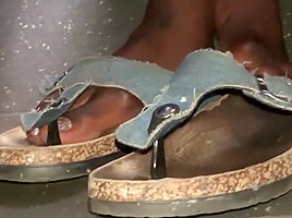 Ebony shoeplay