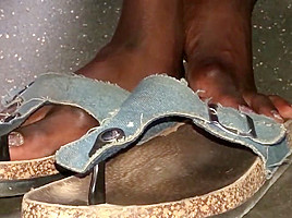 Ebony shoeplay