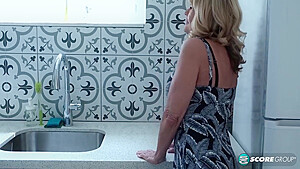 Elaras In The Kitchen