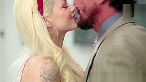 Elsa Jean Gets Railed and Sucks Cock