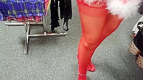 FEET IN NYLON    FEET IN HIGH HEELS