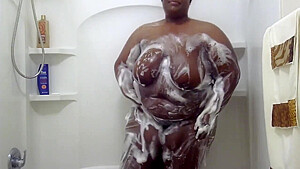 Fat Black Girl In The Shower