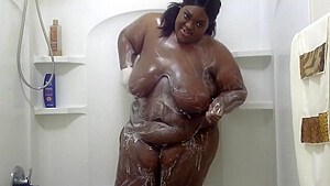 Fat Black Girl In The Shower