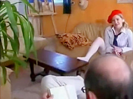 Femme francaise avec un homme plus age