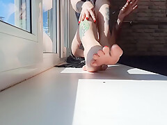 Fetish Bare Feet And Toes  Worship Those Feet!