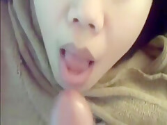 Filipina Gf Sucking Big White Cock Taking Cum