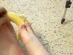 Foot Banana