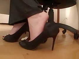 Foot fetish bar 8
