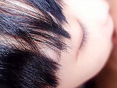 Free Premium Video 色白てスレンターなロ顔美女つるつるてキツキツなおまんこに遠慮