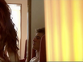 Gala Brown & Vic León in Let Me Relax - VersoCinema