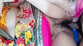Ganne Wali Bhabhi Ko Gaana De Kar Choda