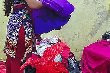 Gav Se Ahi Kamwali Bai Ko Kam Karne Wale Ladake Choda