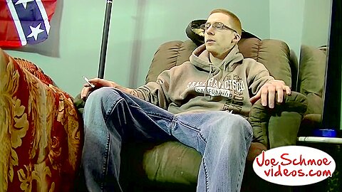 Geeky Whiteboy Jerks Out Some Juice - Whiteboy