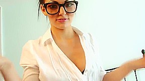 Geeky secretary has a hot body under her dress