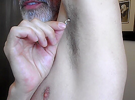 Giant Armpit Sniffer - Step daddy GIANT 13 - Richard Lennox