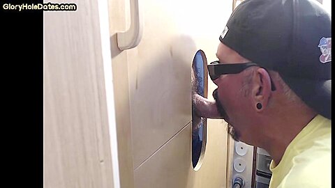 Gloryhole amateur gaydaddy sucks BFs cock very deep