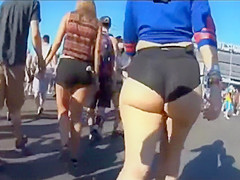 Going after her magnetic pair of buttocks