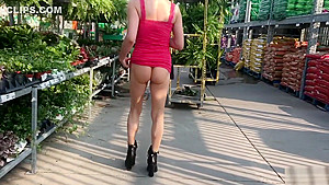 HER BUBBLE BUTT TURNS HEADS AT HOME DEPOT