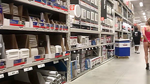 HER BUBBLE BUTT TURNS HEADS AT HOME DEPOT