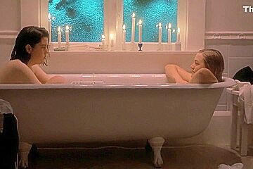 Heavenly Creatures (1994) Melanie Lynskey, Kate Winslet
