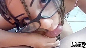 Hermanastra Me Ensena Que Aprendio A Chupar Polla Y Que Me Ayudara Con La Erecion