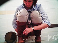 Hidden Zone Gals toilets thirty