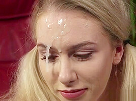 Horny Bombshell Gets Cumshot On Her Face Swallowing All The