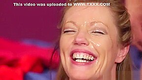 Hot Looker Gets Cumshot On Her Face Gulping All The Jizz