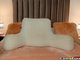 Hot Olive Skinned Babe Plays Her Pussy