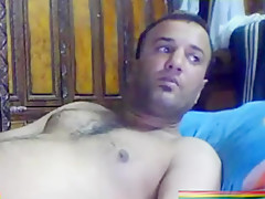 IRAQUI CASADO SE EXITA SE PAJEA Y ME DA TODO EL CULITO UMMM JUGANDO EN LA