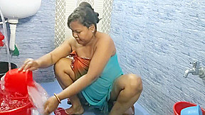 Indian Housewife Sexy Show 21