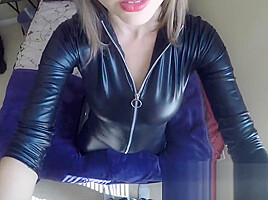Irresistable succubus lures you in with a blowjob and handjo