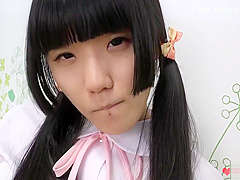JAPANESE TEENGIRL LICKING SAUSAGE