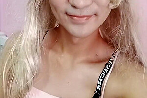 Japanese Shemale Carley 002