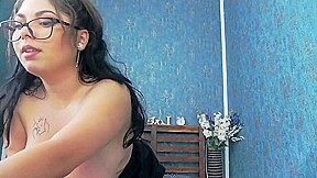 Juicy chubby girl huge boobs