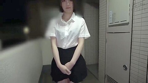 Kagp-294 Pee Everywhere! 33 Amateur Girls Urinating 8