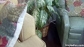 Kyle Chaos And Terra Mizu - On Couch 7 Min