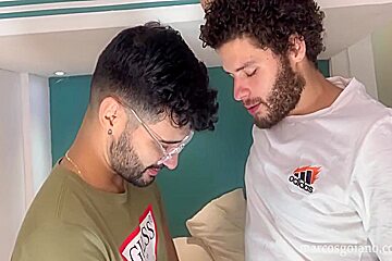 Levou Pica Grossa Do Barbudo Pirocudo 6 Min With Gay Porn And Marcos Goiano