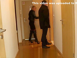 MILF vs Nerd mit dickem Pimmel