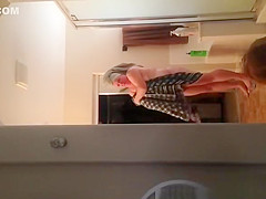 Man films his fat woman getting out of shower