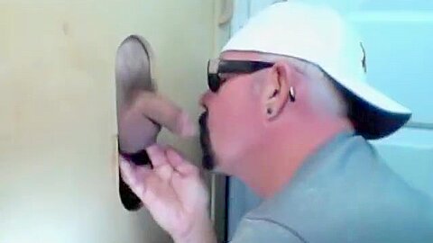 Married Guy Needs To Gloryhole Throat Fuck