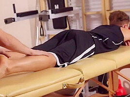 Massage With A Happy Twink
