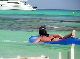 Massive natural big boob teen 18+ going topless on the public beach!