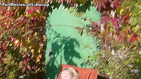 Mausibutz in Backyard Masturbation - FunMovies