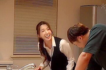 Meyd-877 Documents Her A Teur Husband At Ma