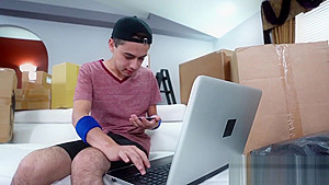 MomIsHorny - Ariella Ferreras Stepson Works With Sex